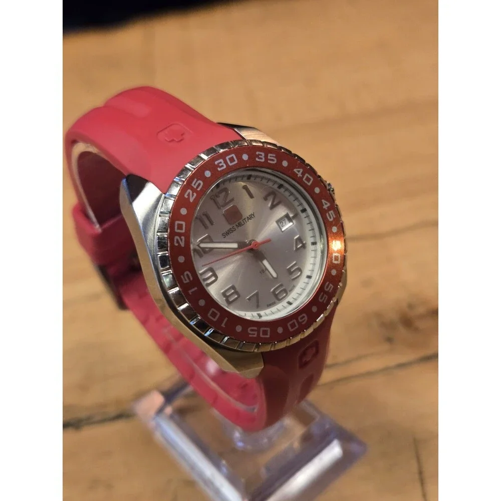 Swiss Military Army Red Stainless Steel 100M Dive Watch. New Battery. 36mm